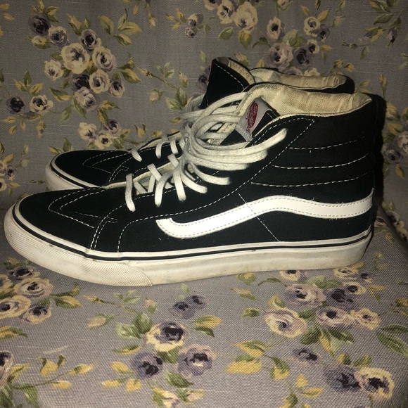 **LIKE NEW** Vans SK8 Hi - Picture 2 of 4